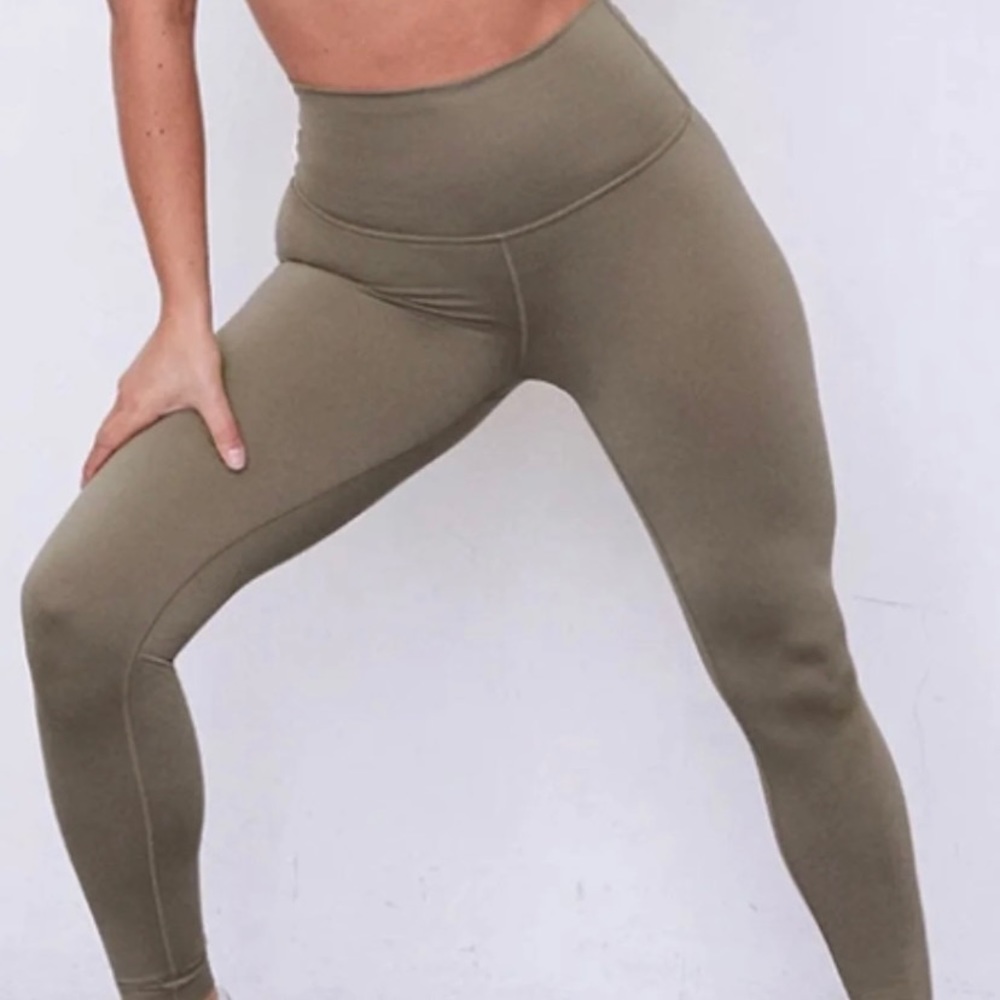 SETactive Luxform leggings in Sage